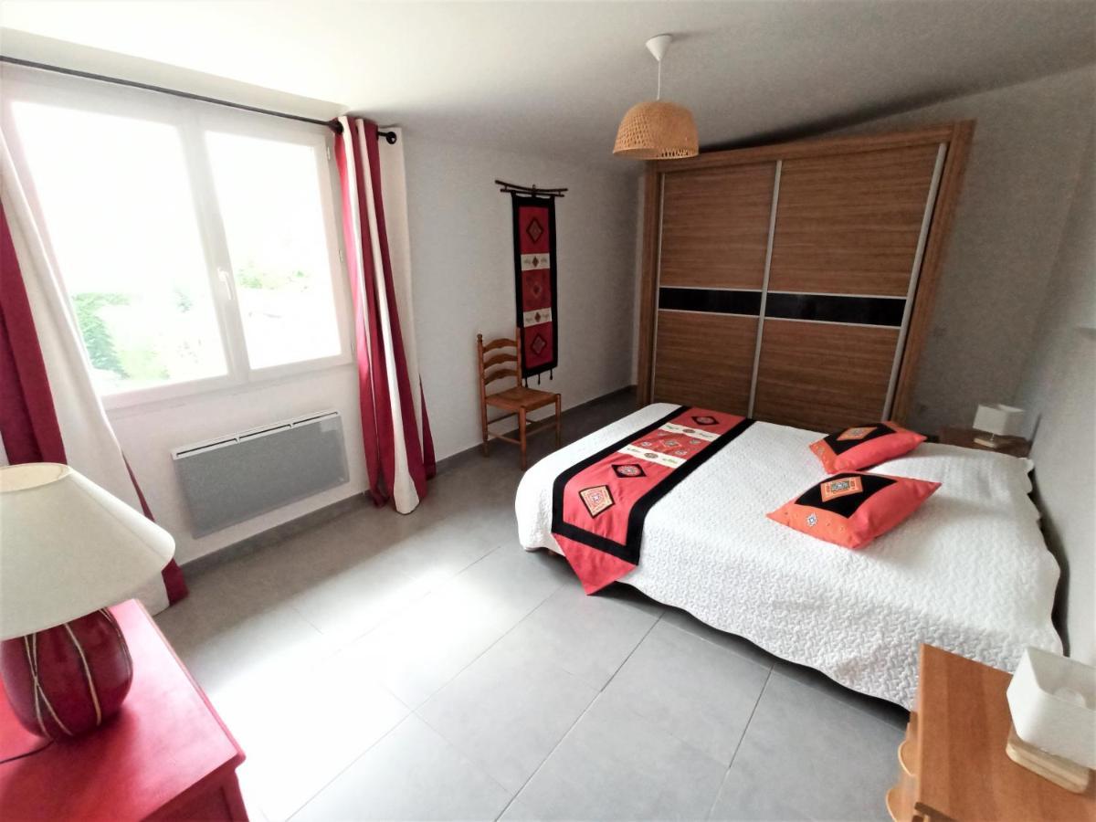 Appartement Grand Confort A Deux Pas Du Centre Ville L'Isle-sur-la-Sorgue Exterior photo