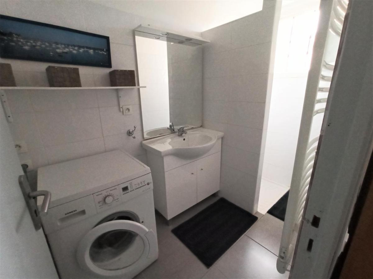 Appartement Grand Confort A Deux Pas Du Centre Ville L'Isle-sur-la-Sorgue Exterior photo
